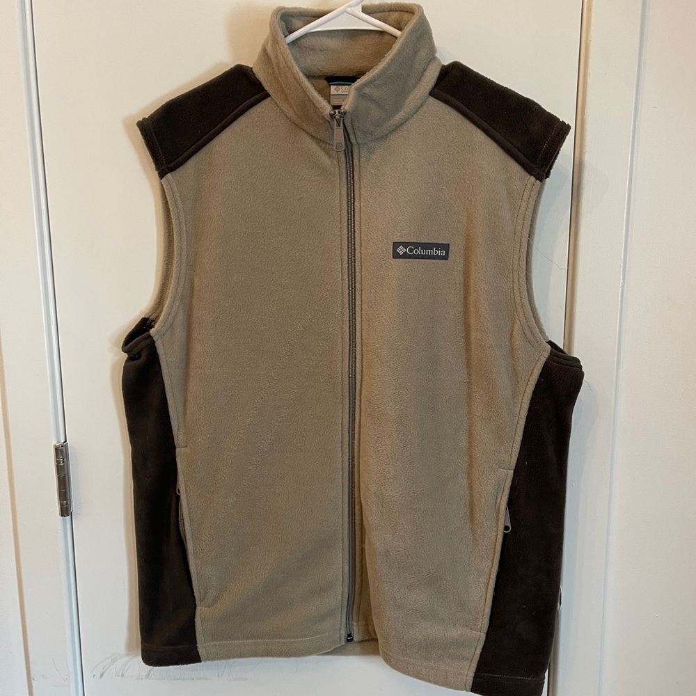 Columbia Fleece Vest - Men’s Size Medium - Never Worn